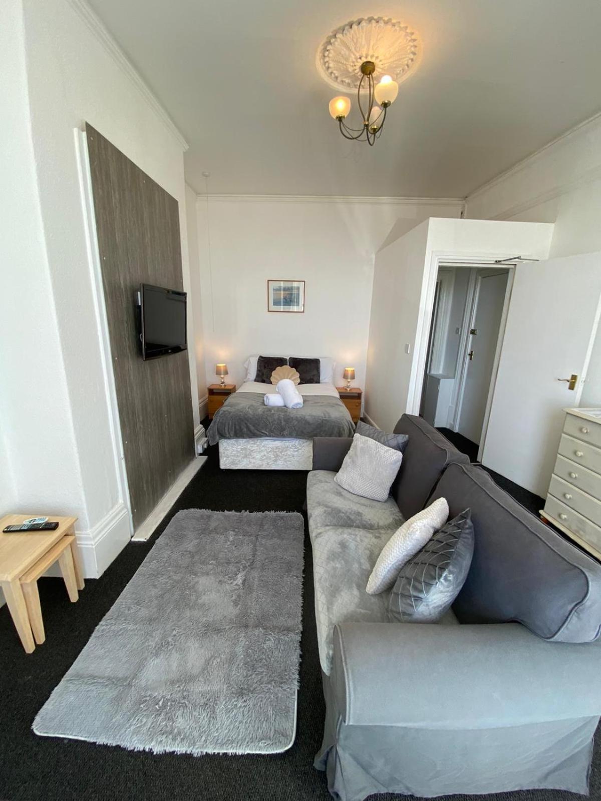 Farina No1, Sea View Studio Sleeping 2 Guests Bridlington Exterior photo